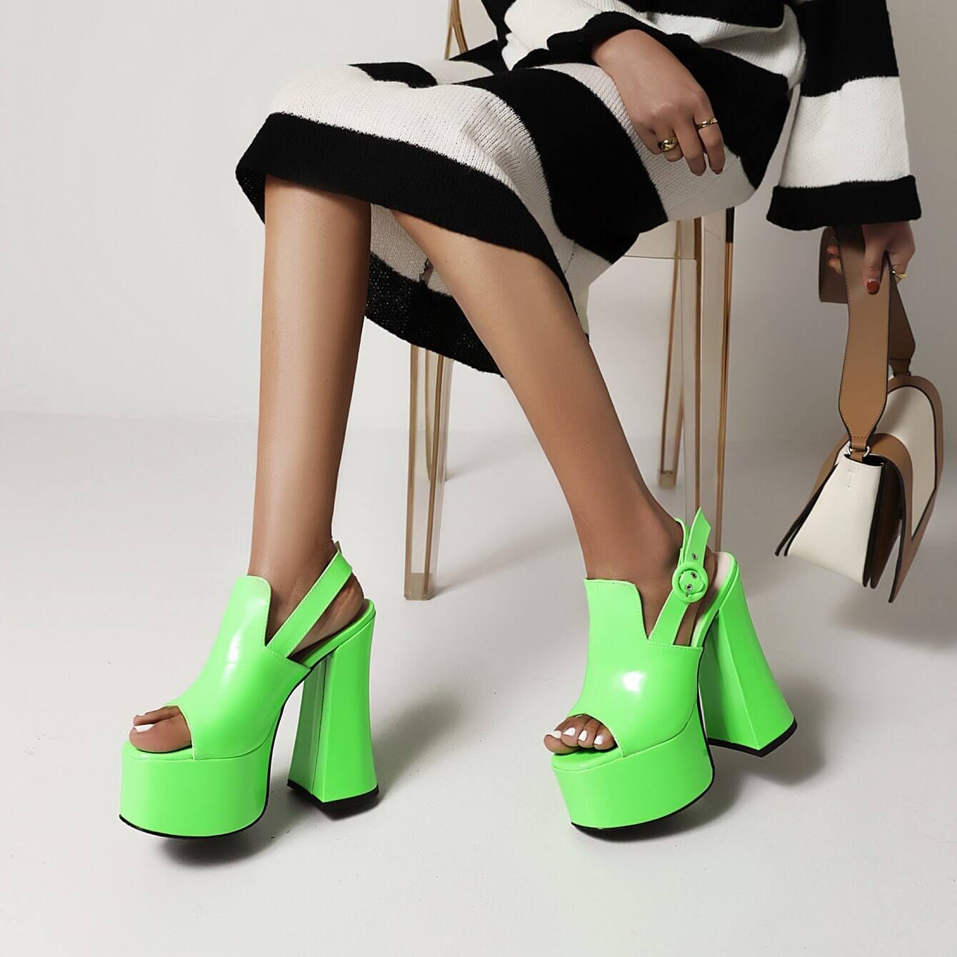 Super High Thick Heel Patent Leather Fish Mouth Summer Sandals Super High Waterproof Platform Bright Leather Catwalk Sandals