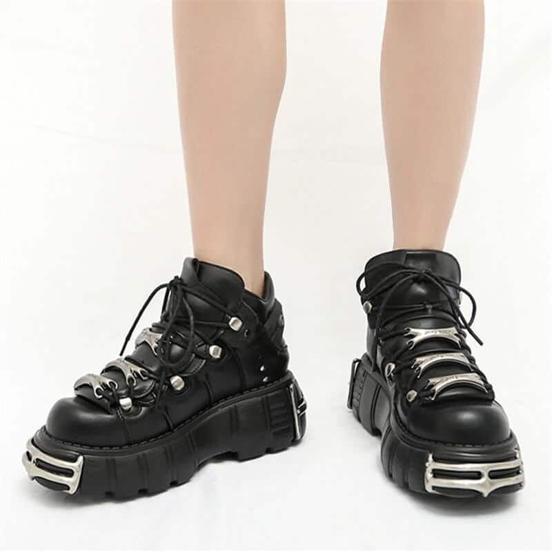 2020 Punk Style Women Sneakers Lace-up 6CM Platform Shoes Woman Creepers Female Casual Flats Metal Decor Tenis Feminino
