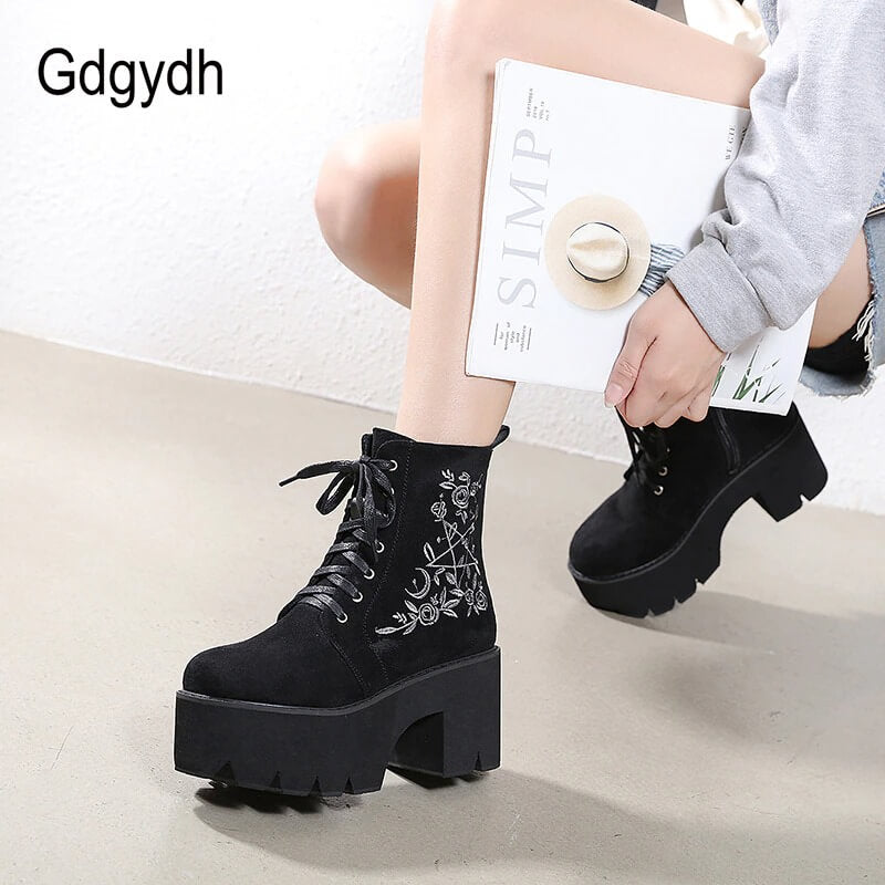 women nevada flower platform boot | nevada™ - Nevada Shoe